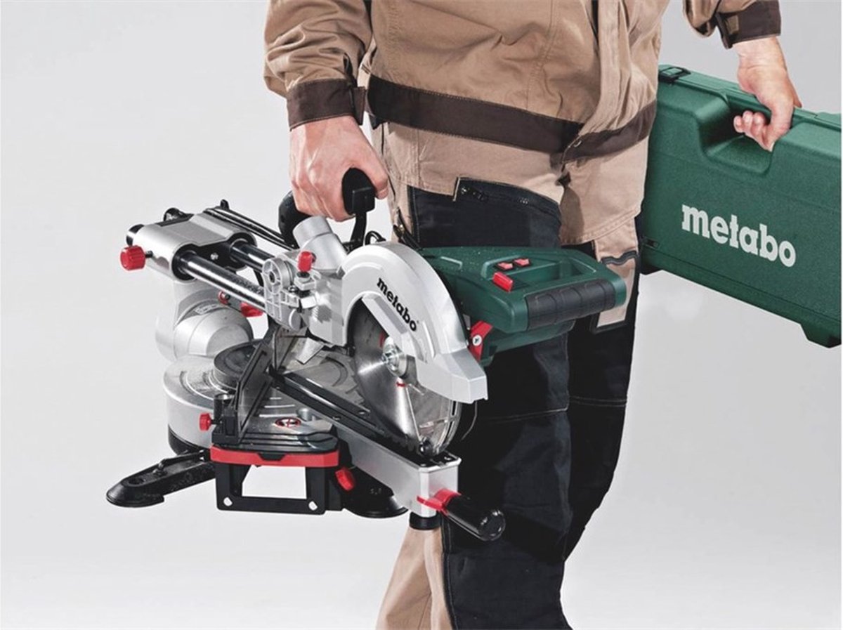 Metabo Afkortzaag KGS 216 M met trekfunctie | nieuw model + extra zaagblad