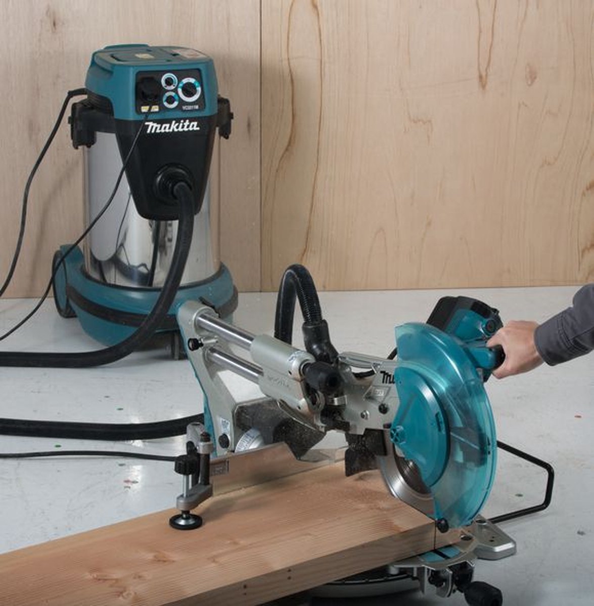 Makita LS1019L 230v Radiaal afkortzaag 260 mm