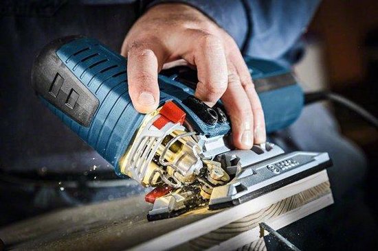 Bosch GST 160 CE decoupeerzaag | 800 Watt in L-Boxx
