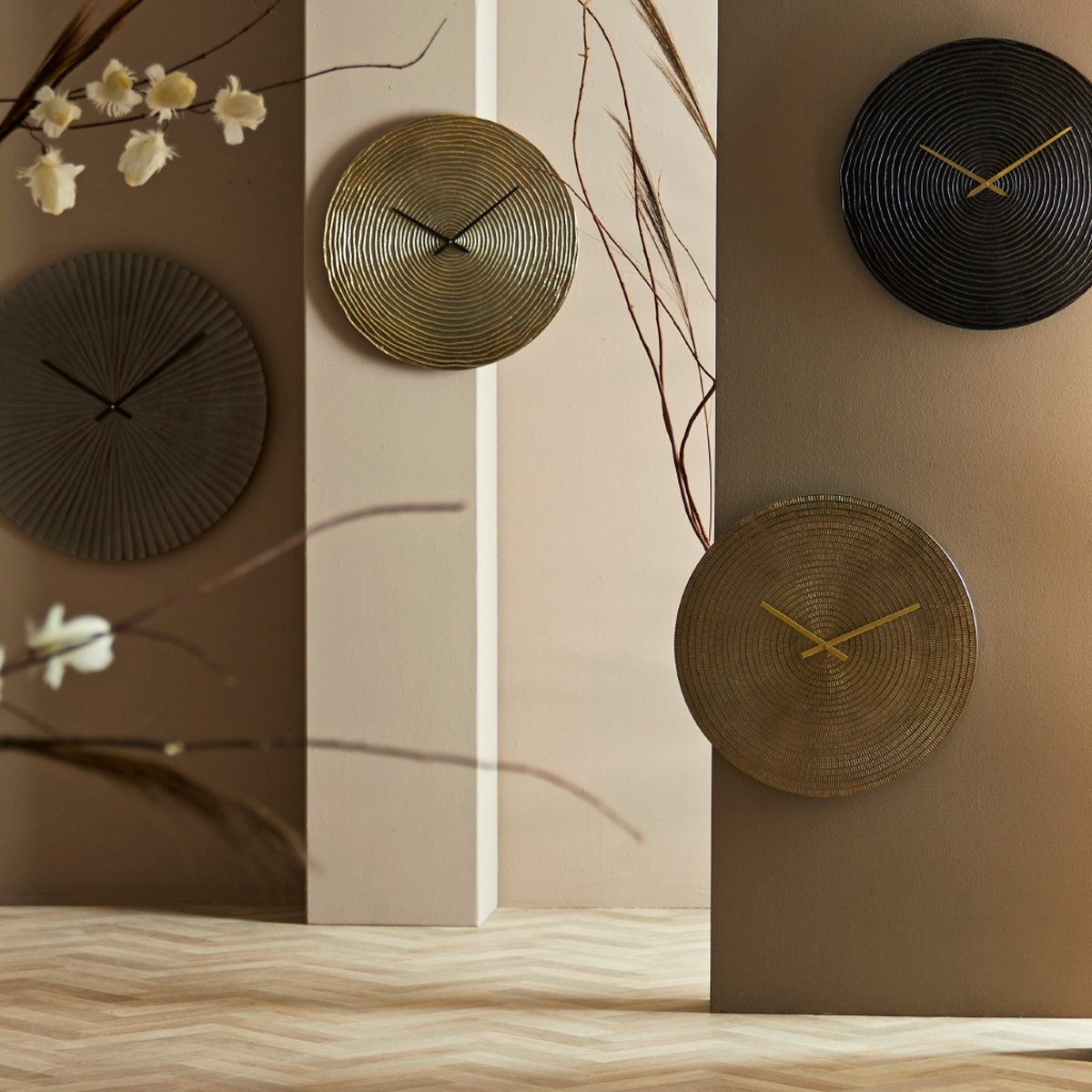 Light & Living - Klok Cervino - 58x2x58 - Brons - Oranje