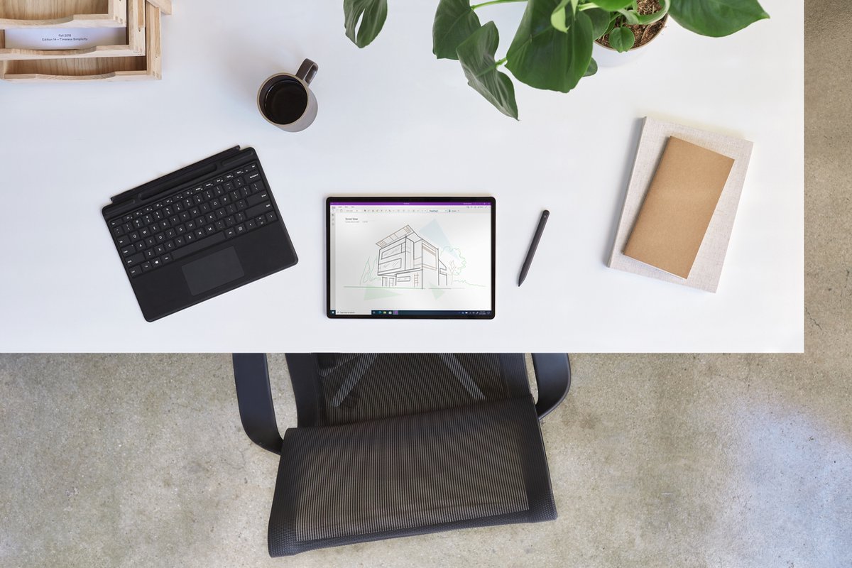 Back-to-School Sales2 Surface Pro Signature Keyboard met Slim Pen 2