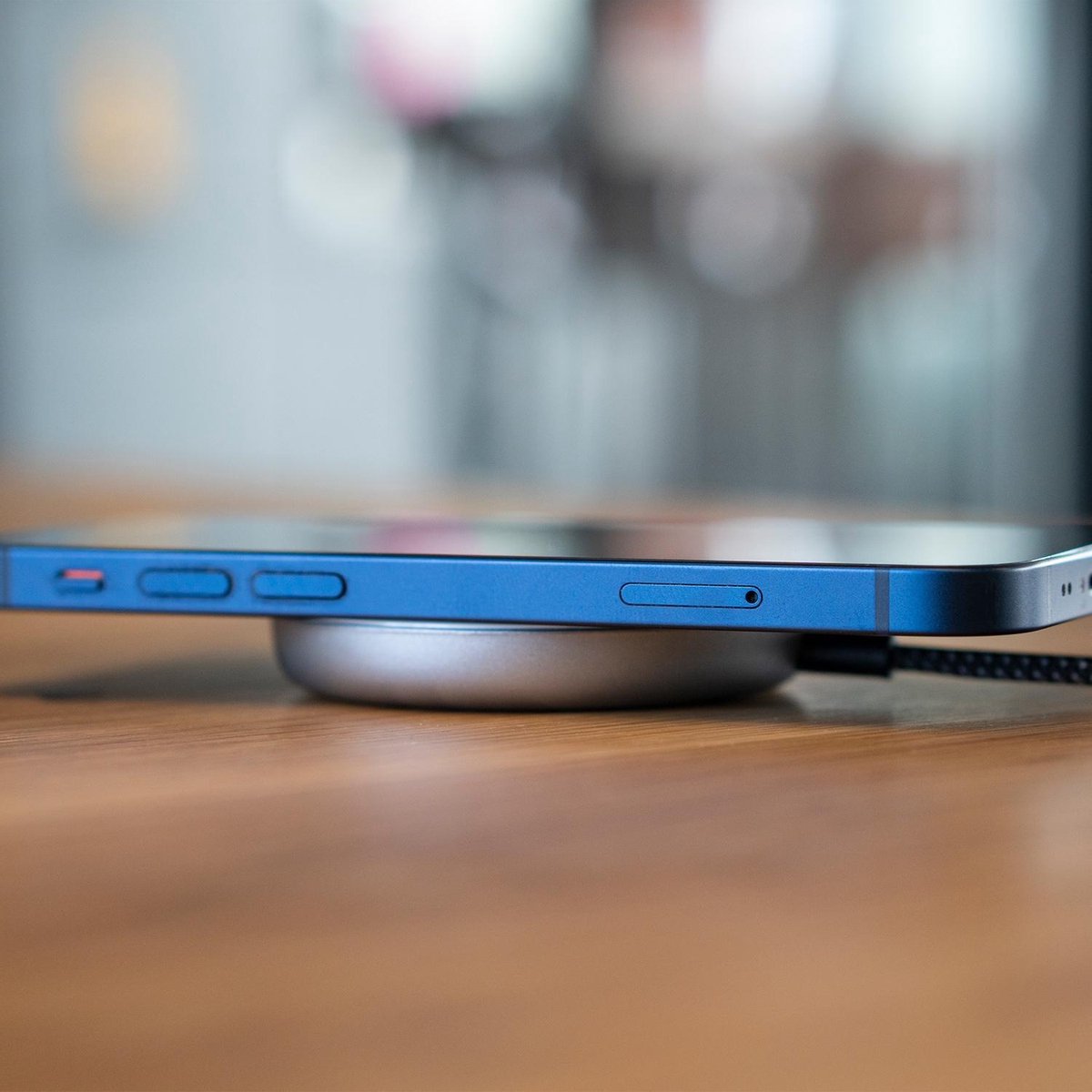 Xtorm magnetische draadloze oplaadkabel (1,2 meter) - Zwart