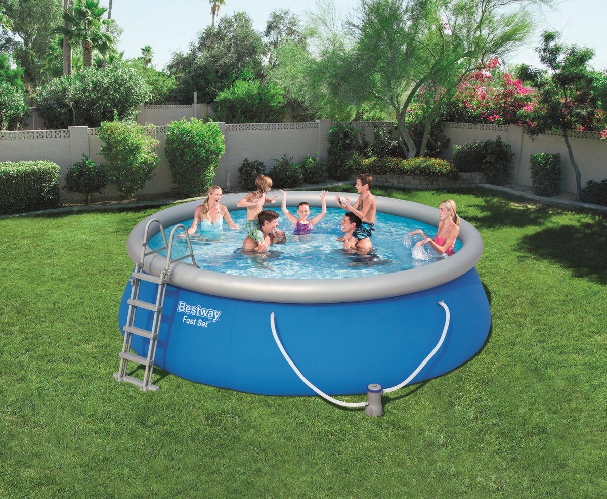 Bestway - Fast Set - Opblaasbaar Zwembad Inclusief Filterpomp En Zwembadtrap - 457x122 Cm - Rond