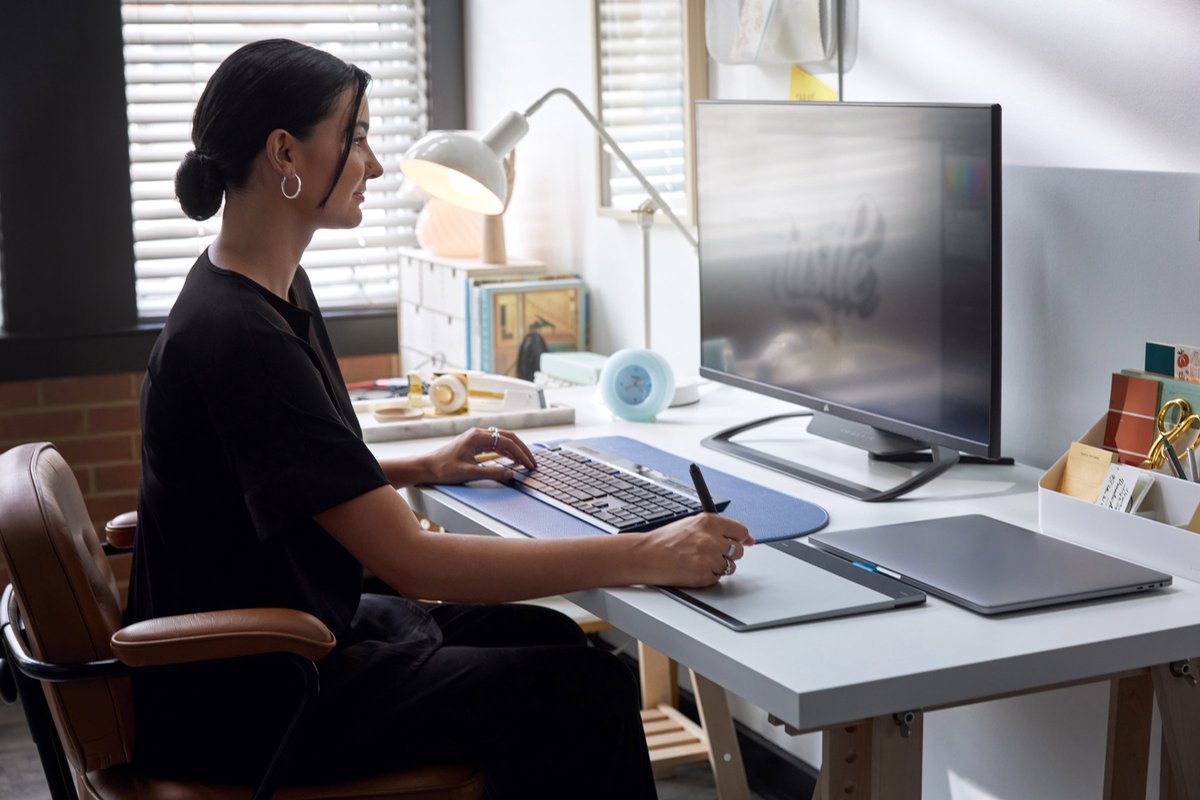 Corsair K100 AIR RGB Ultra-Thin Mechanical Gaming Keyboard