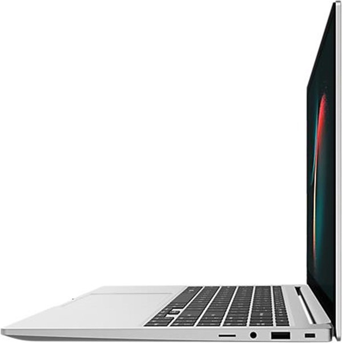 Samsung Galaxy Book3 (15.6", i7, 16GB, Intel Iris Xe Graphics) - Silver