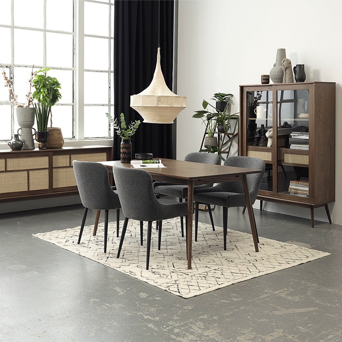 Olivine Boas houten vitrinekast gerookt eiken - 160 x 40 cm - Bruin