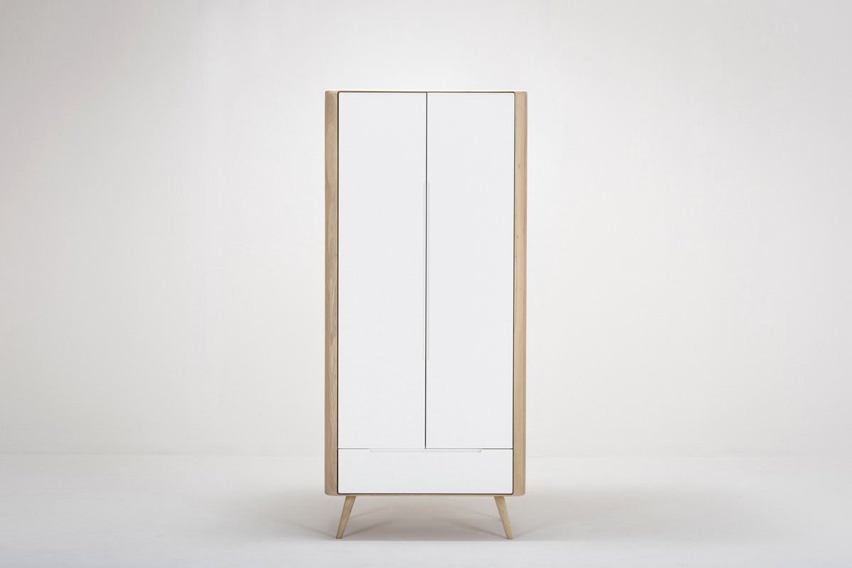 Gazzda Ena wardrobe houten garderobekast whitewash - 90 x 200 cm - Bruin