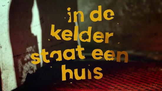 In de kelder staat een huis
