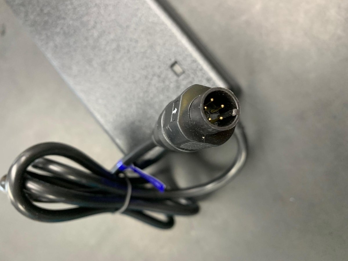 Sparta/batavus Lader E-bike 36v 2a 5-polig (2014-2015)