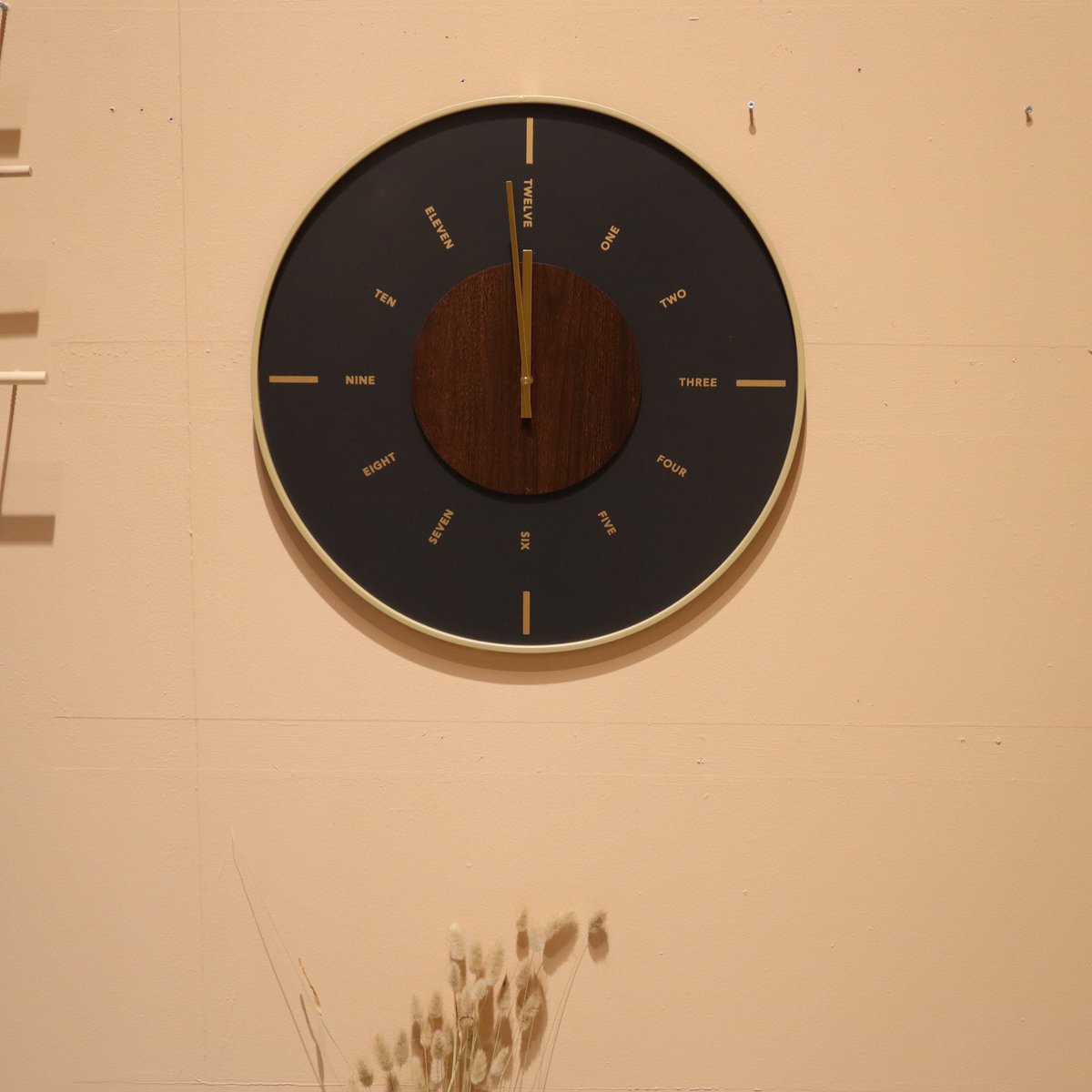 Dijk Natural Collections Dknc - Klok Ijzer - 60x4cm - Zwart