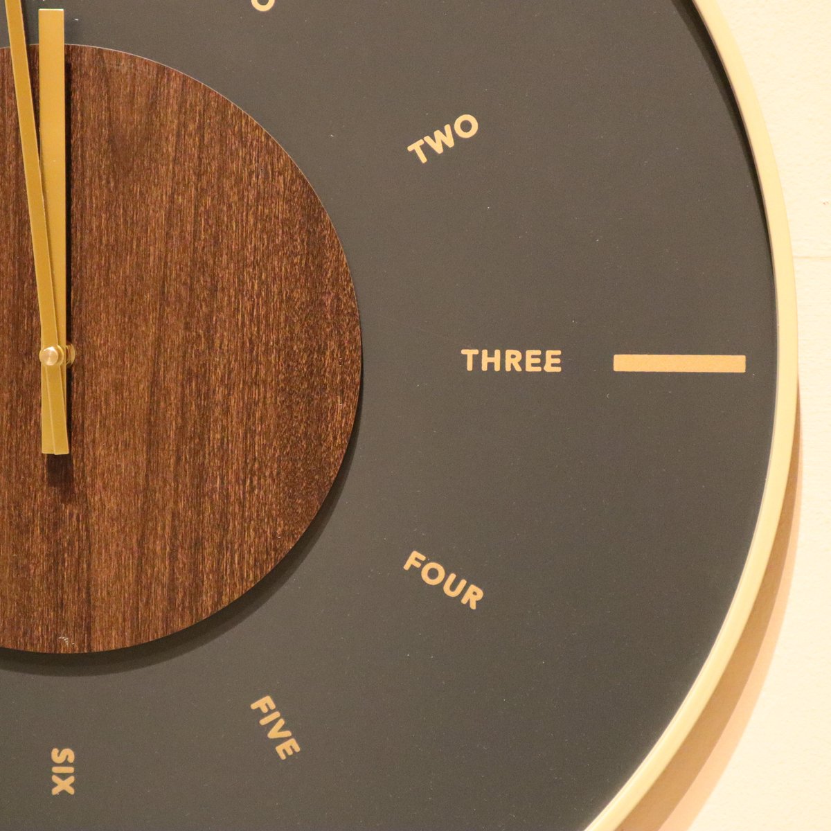 Dijk Natural Collections Dknc - Klok Ijzer - 60x4cm - Zwart