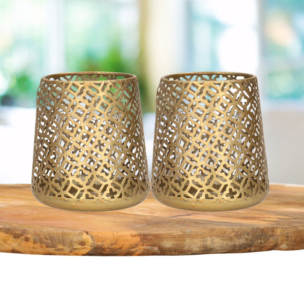Countryfield 2x stuks luxe theelichthouder/kaarsenhouder - goud kleur - metaal - D14 x H15 cm - Windlichten