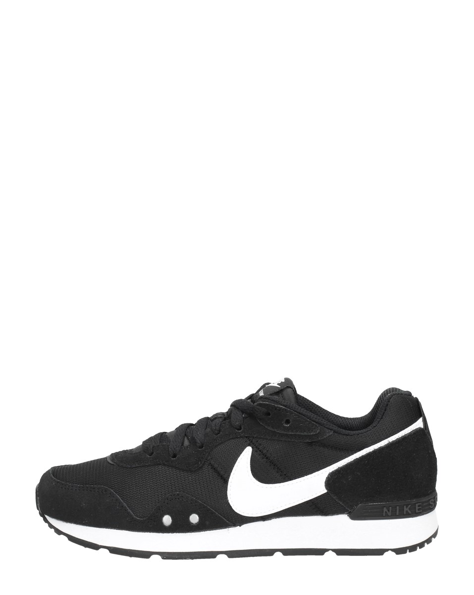 Nike - Venture Runner - Zwart