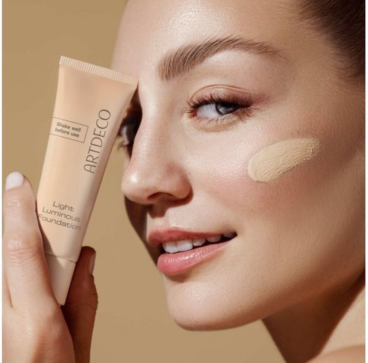Artdeco Light Luminous Foundation 45 Gentle Mahogany