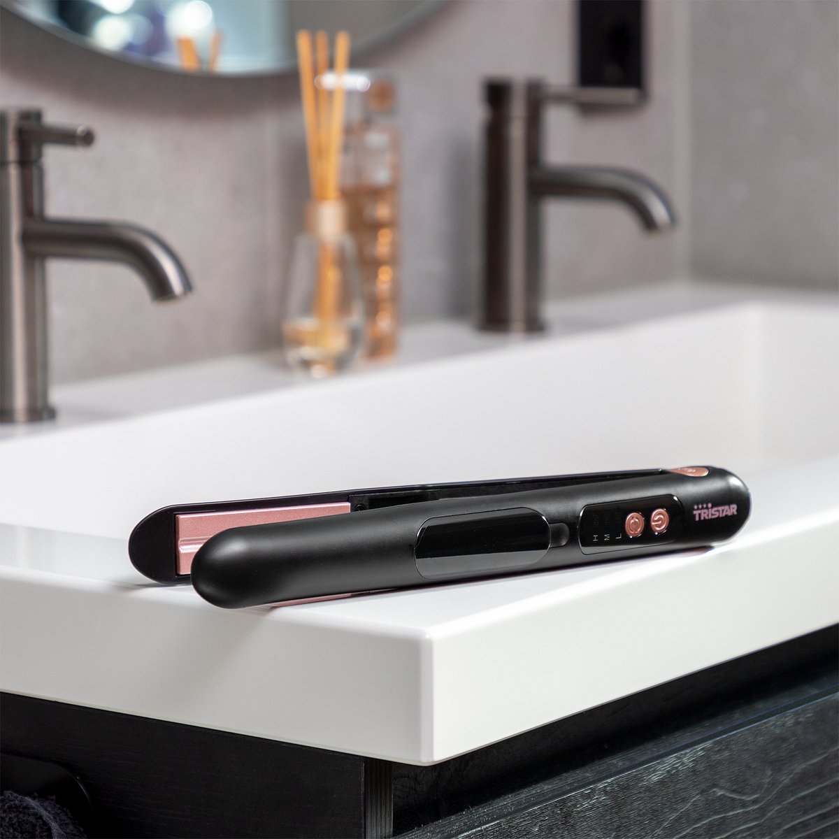 Tristar Plattång sladdlös HD-2501 - Zwart