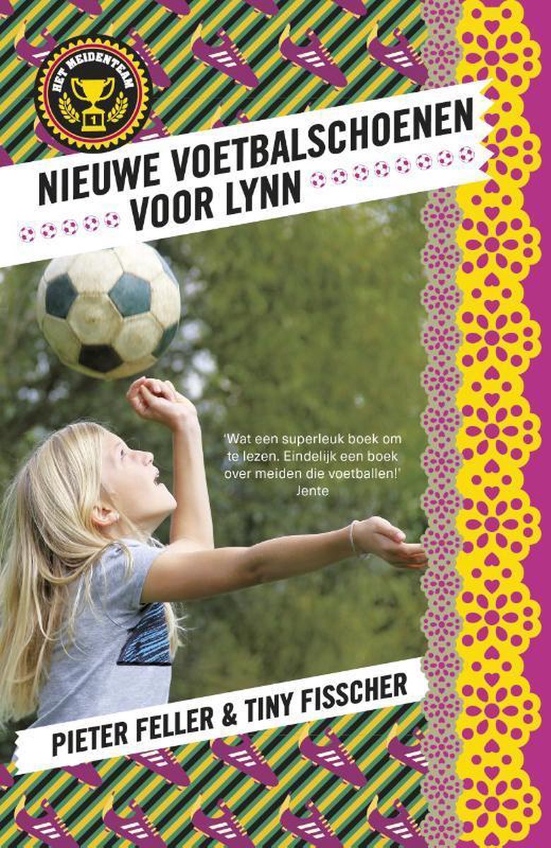 Het meidenteam 1 - Nieuwe voetbalschoenen voor Lynn