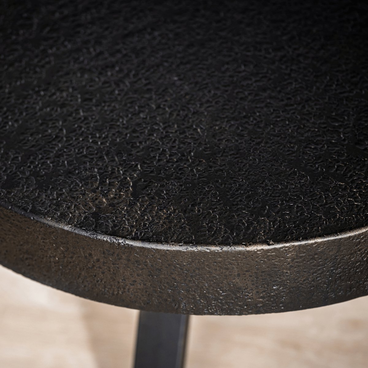 Vurna Ties salontafel rond 74 cm massief blad staal - Noir