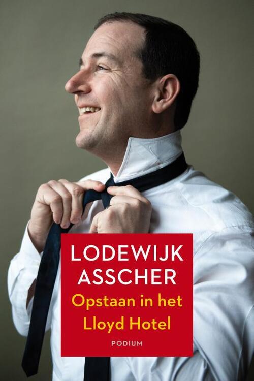 Podium Uitgeverij Opstaan in het Lloyd Hotel