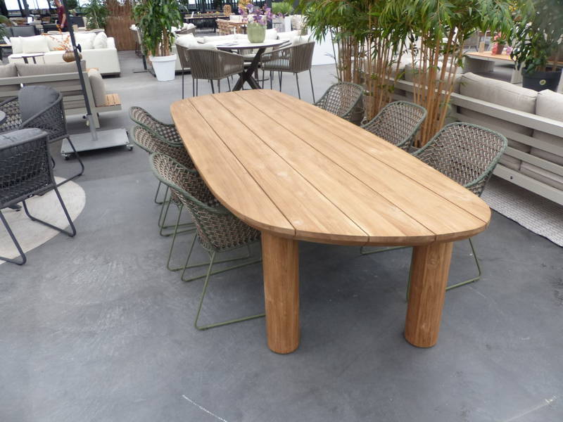 Set Tirrena tafel 300x112x76 cm teak en 6 Alessio stoelen groen incl. kussen Max&Luuk - Max luuk