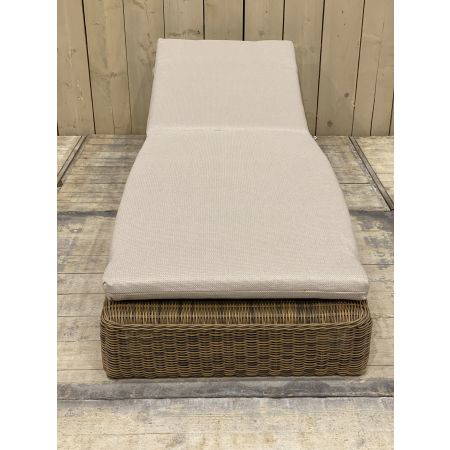 Eurofleur Aanbieding Borek Midi ligbed havana inclusief kussen Eurofleur Aanbieding - Eurofleur aanbieding