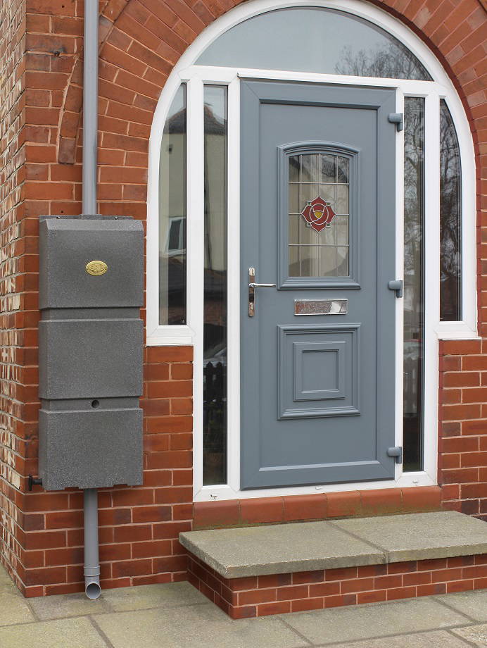 PRESTIGE Wand regenton 100L incl. plastic kraantje Prestige - Prestige - Grijs