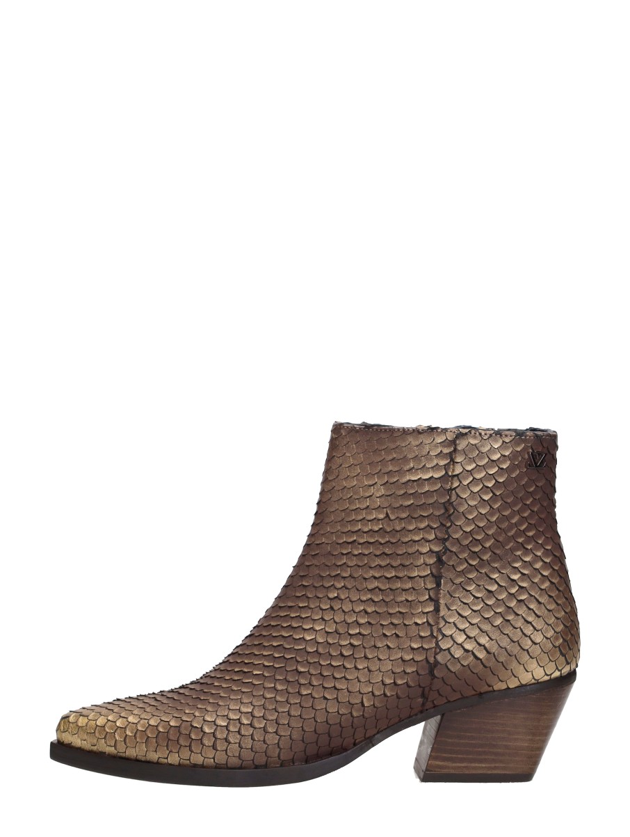 Lazamani Lazamani - Phoebe