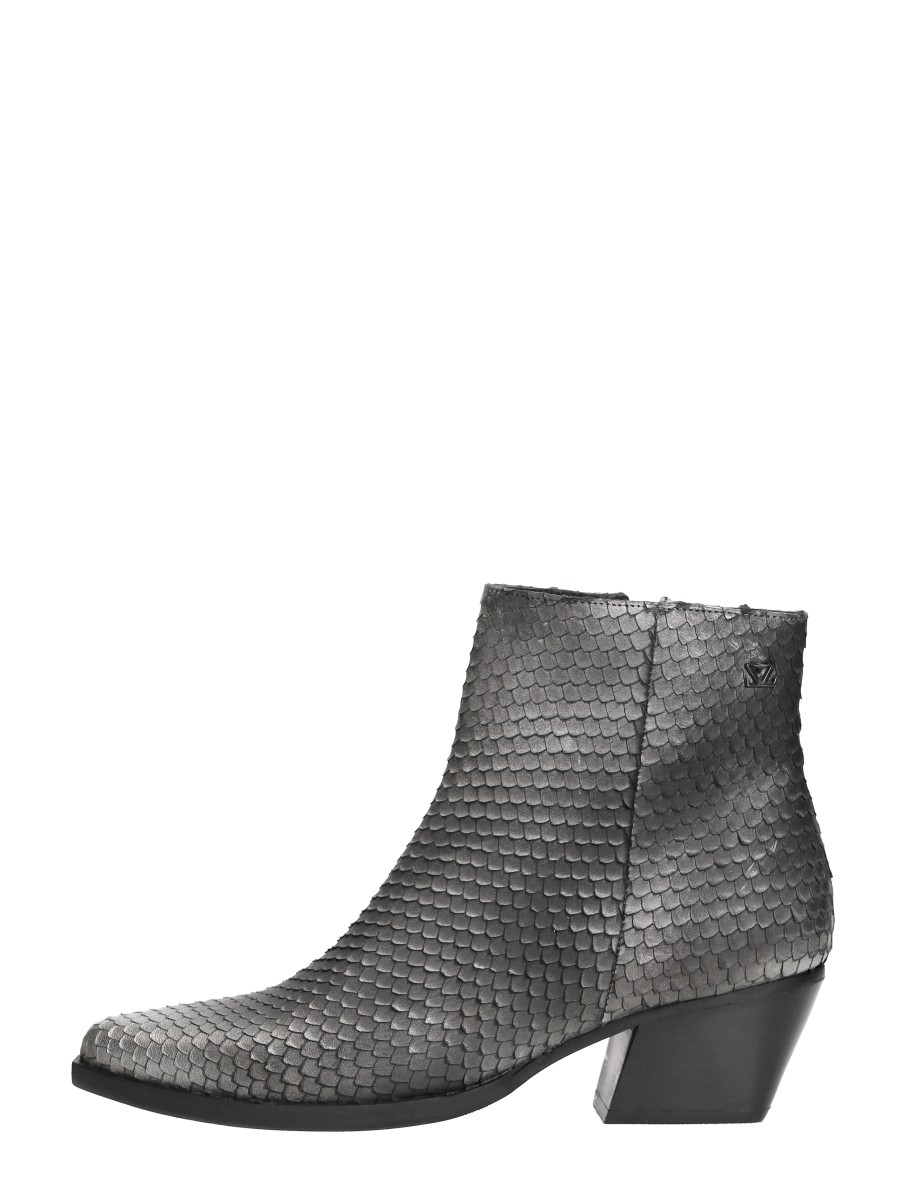 Lazamani Lazamani - Phoebe Zilver