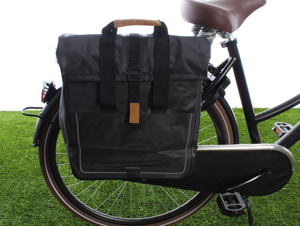 Basil Urban Dry Shopper Matzwart 20L