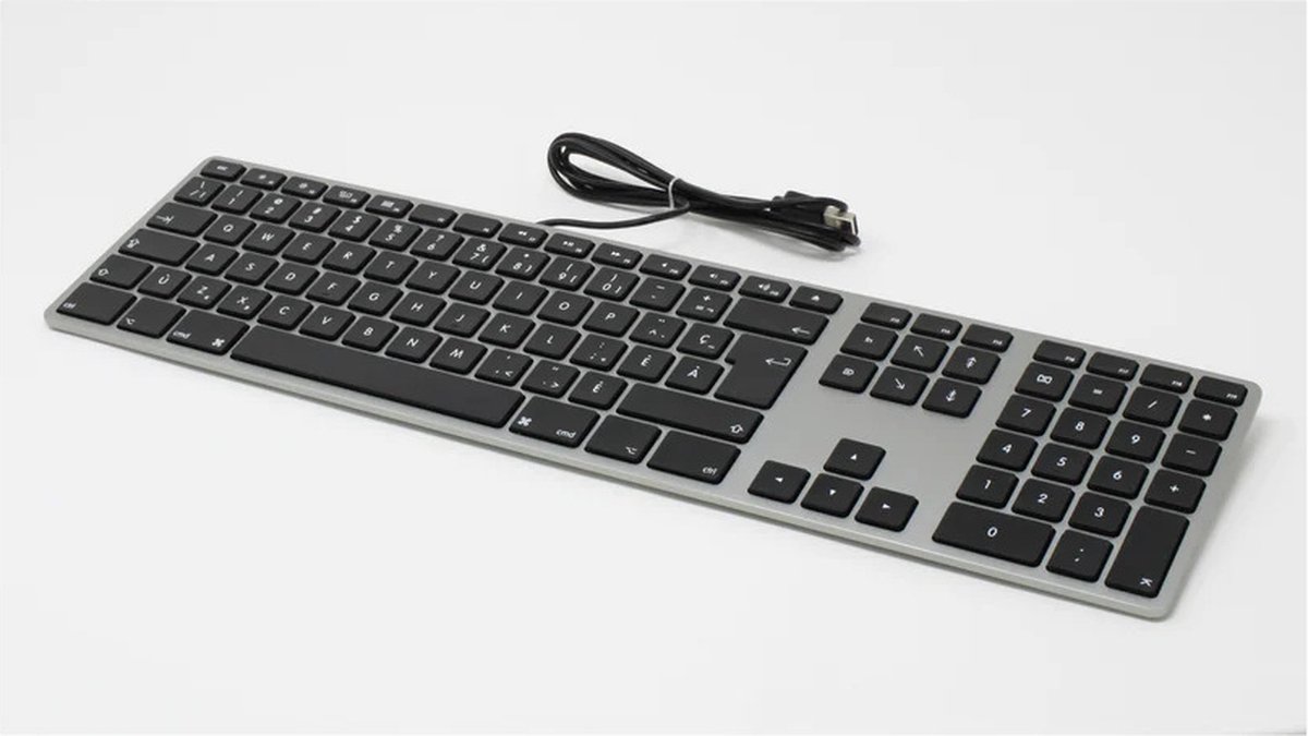Matias FK318B-UK Wired Aluminum Keyboard - Space Grey - Mac - UK