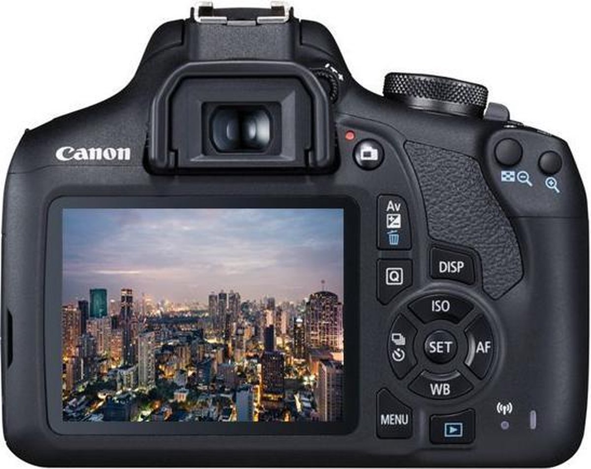 Canon EOS 2000D + 18-55mm f/3.5-5.6 DC III + Tas + 16GB Geheugenkaart