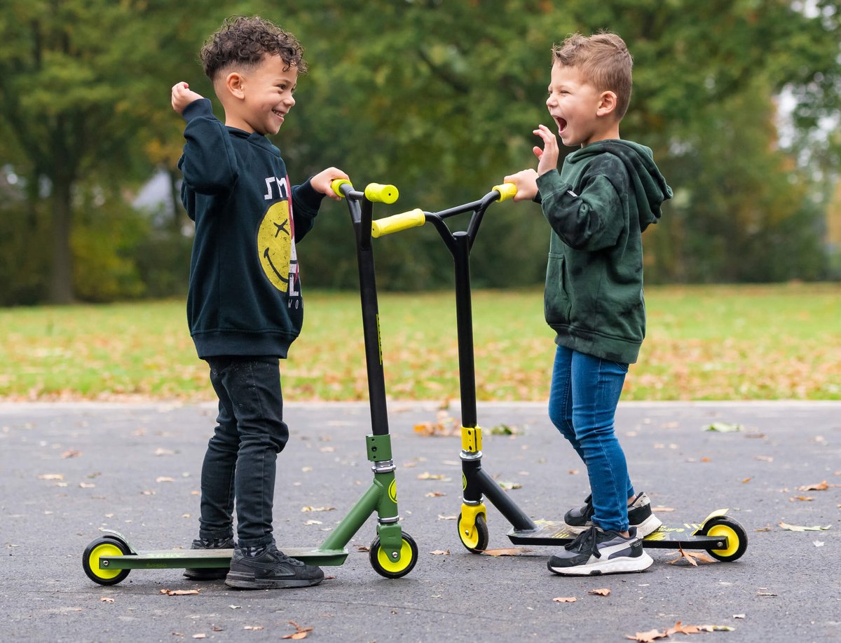 Amigo Stuntstep Army Stuntstep Junior Voetrem - Groen