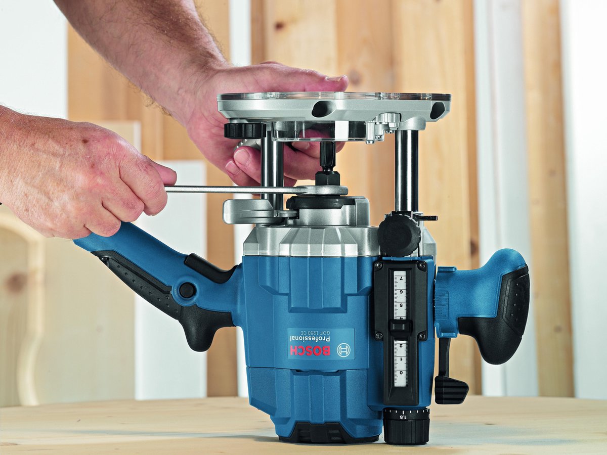 Bosch GOF 1250 CE Professional Bovenfrees | 1250w
