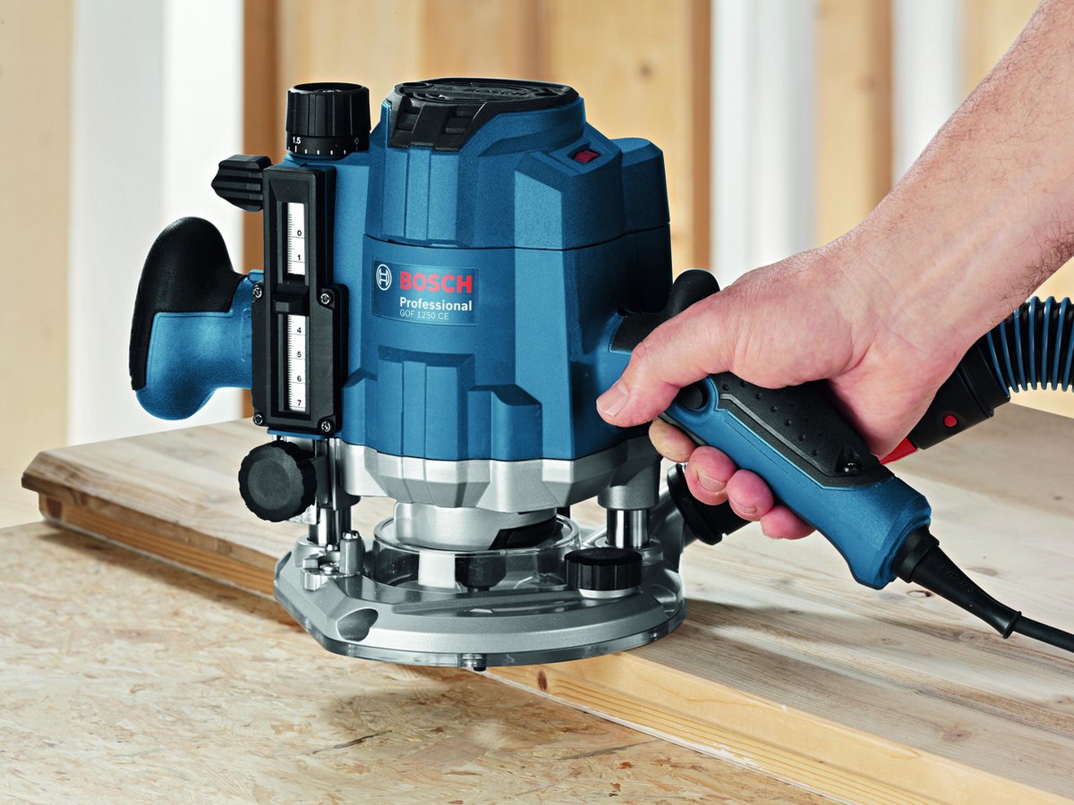 Bosch GOF 1250 CE Professional Bovenfrees | 1250w