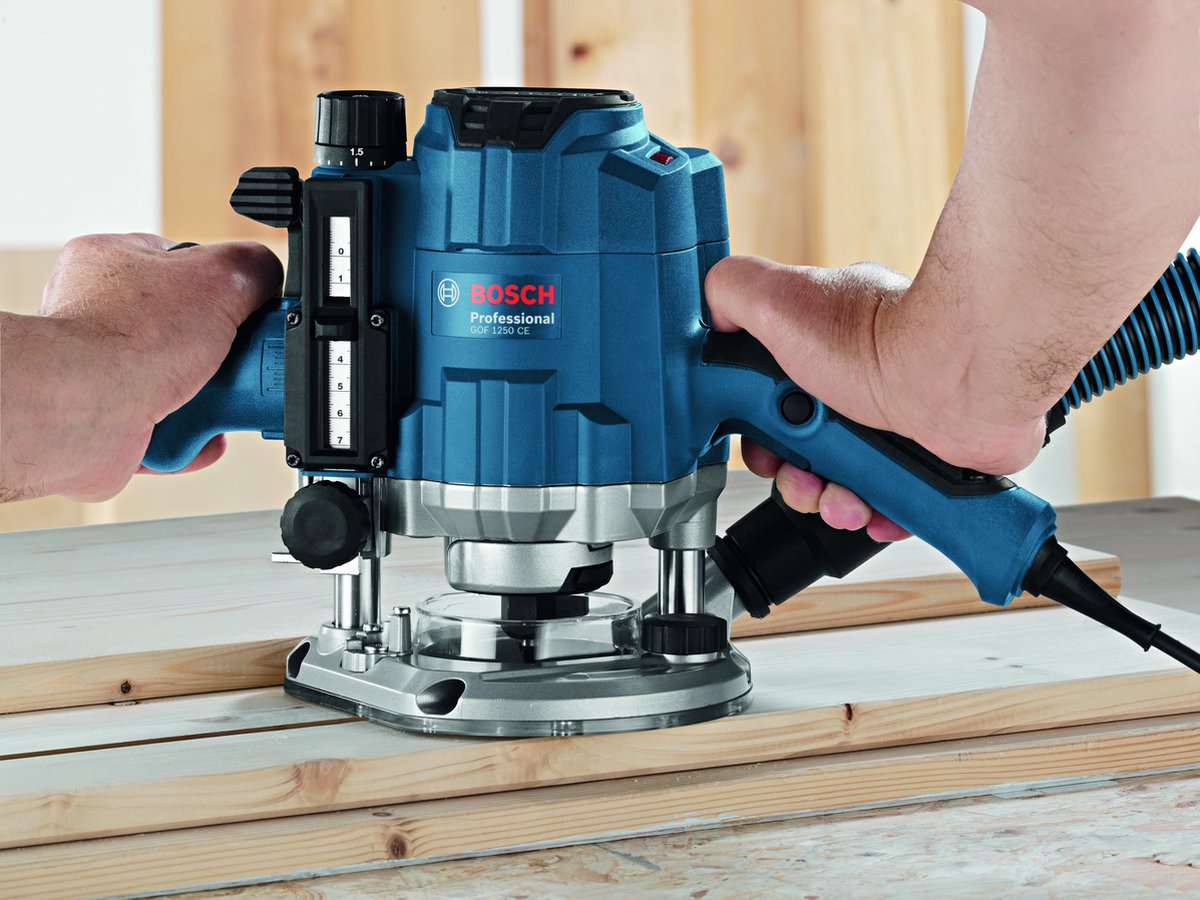 Bosch GOF 1250 CE Professional Bovenfrees | 1250w