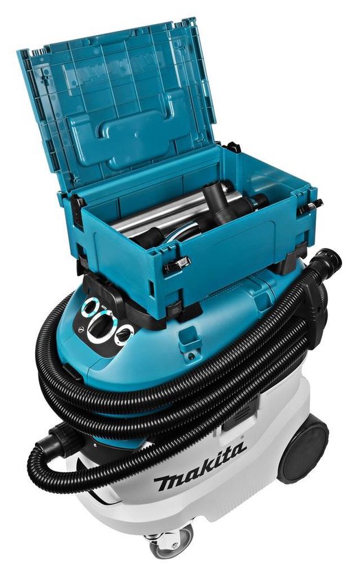 Makita VC4210M