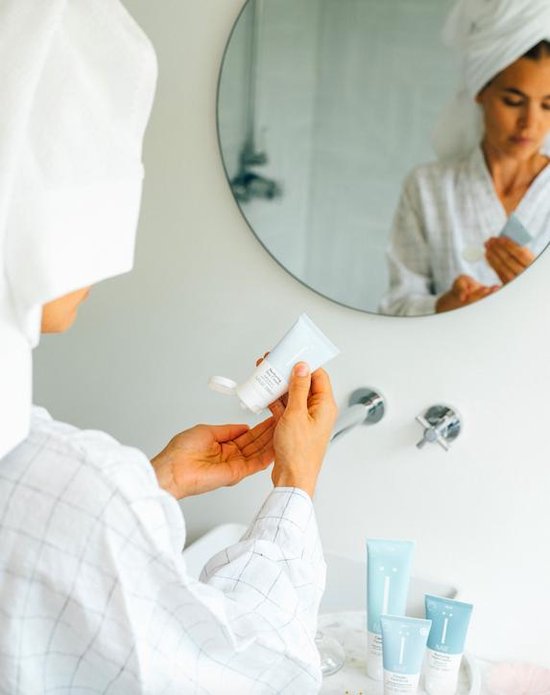 Naif Naïf Nurturing Day Cream Lichtblauw