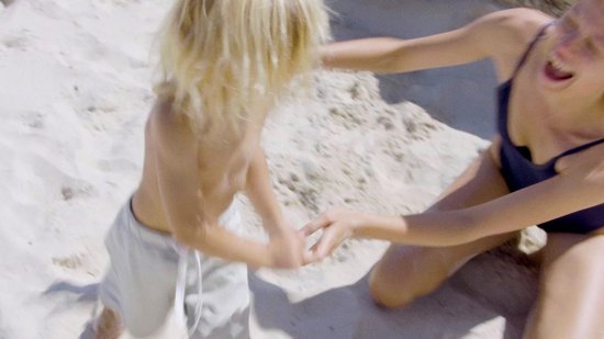 Naif Naïf Baby & Kids SPF50 Zonnebrand Junior Middenroze