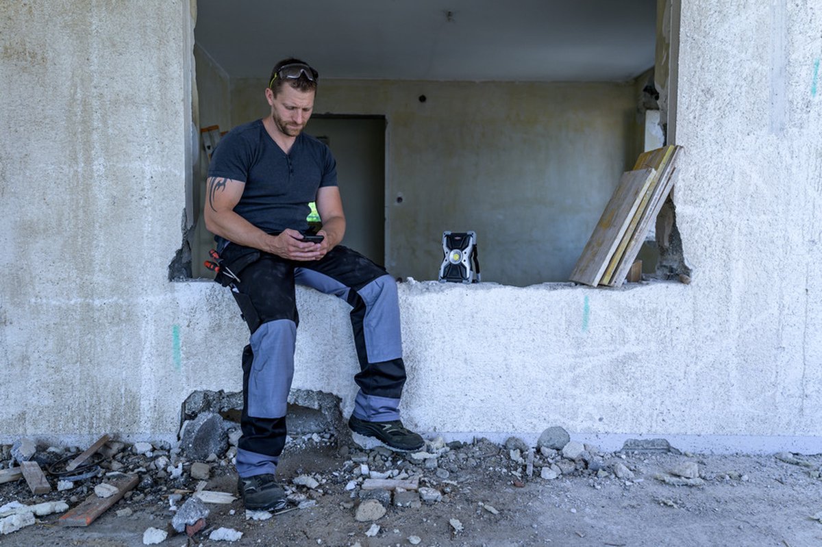 Brennenstuhl mobiele LED-bouwlamp RUFUS 3010 | 3000 lm - Zwart