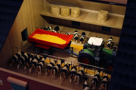 Kids Globe Boerderij Met Stal Voor Siku 1:32