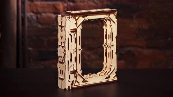 Ugears Houten Modelbouw Game Master Scherm met Dobbeltoren - Bruin