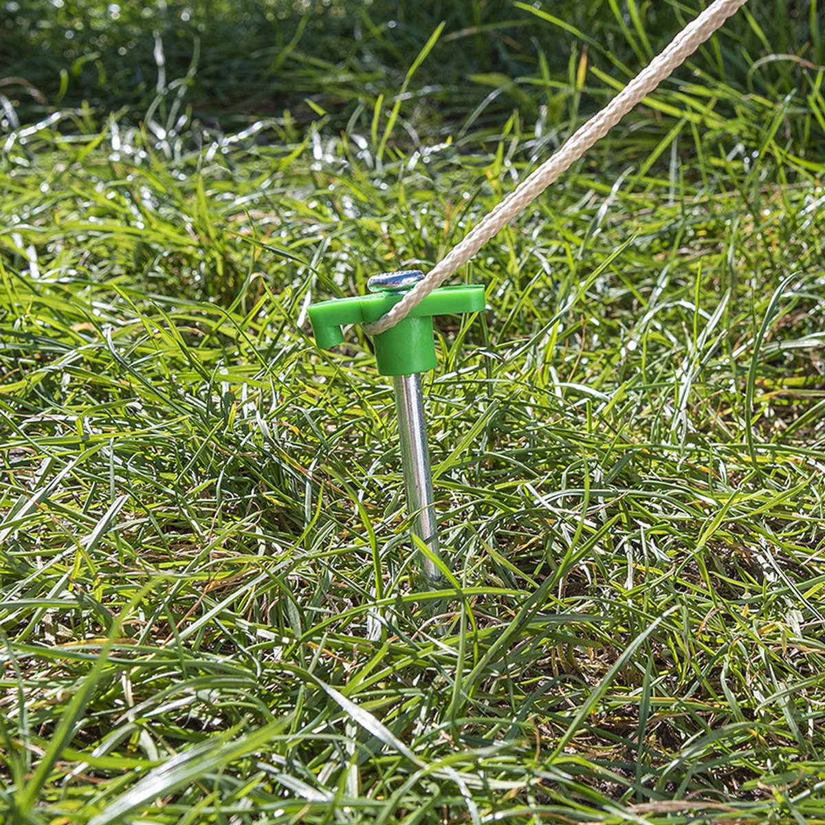 6x Stuks grondpennen/tentharingen metaal met kunststof haak 25 cm - camping/kampeer accessoires - Silver