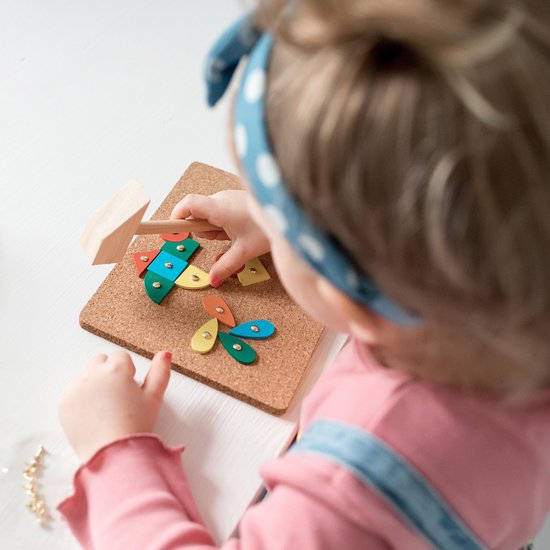 Totum hamertje tik junior hout/kurk 25 vormen