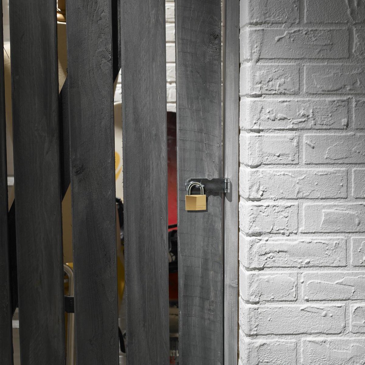 Masterlock 50mm - 25mm shackle, 7mm diam. - double locking - 5-pin cylinder - Geel