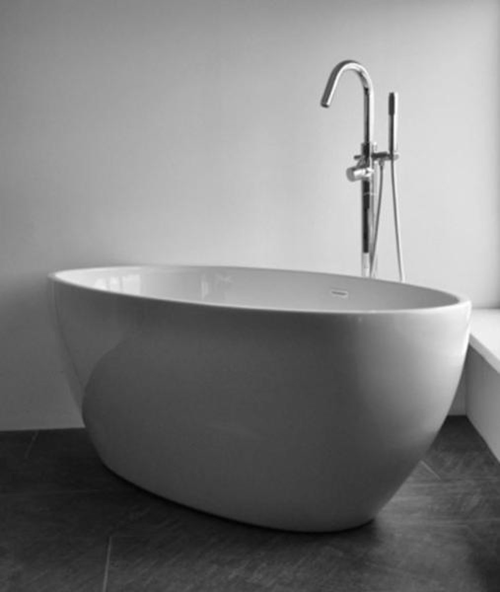 Wiesbaden Sanifun vrijstaand bad Ernesto 180 x 90 x 60 cm. - Wit