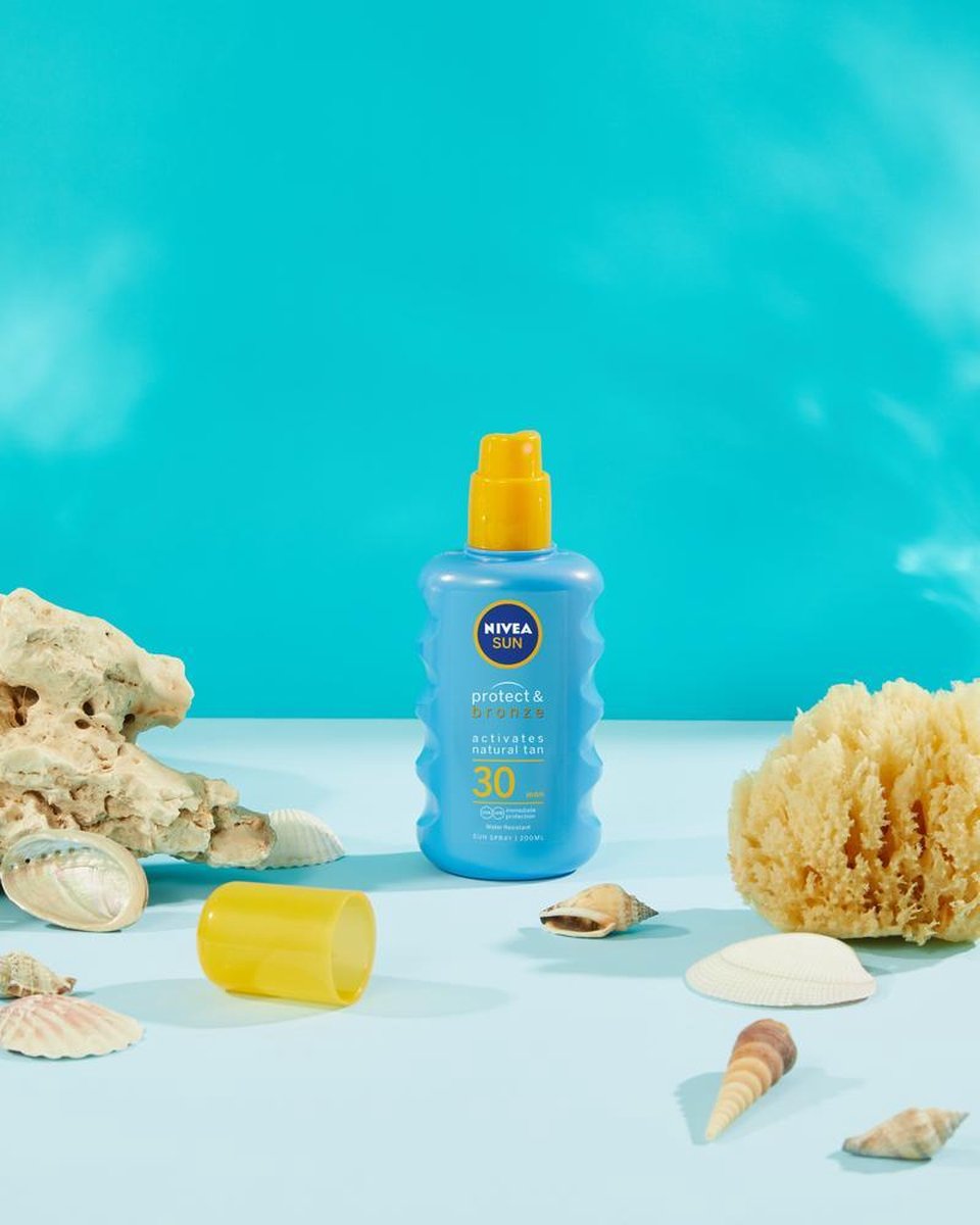 Nivea Sun Protect en Bronze Zonnespray SPF20