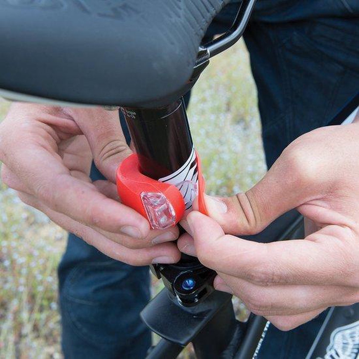 Ben Tools 1x LED fietsverlichting/lampen set siliconen voor en achter - Fiets verlichting en accessoires