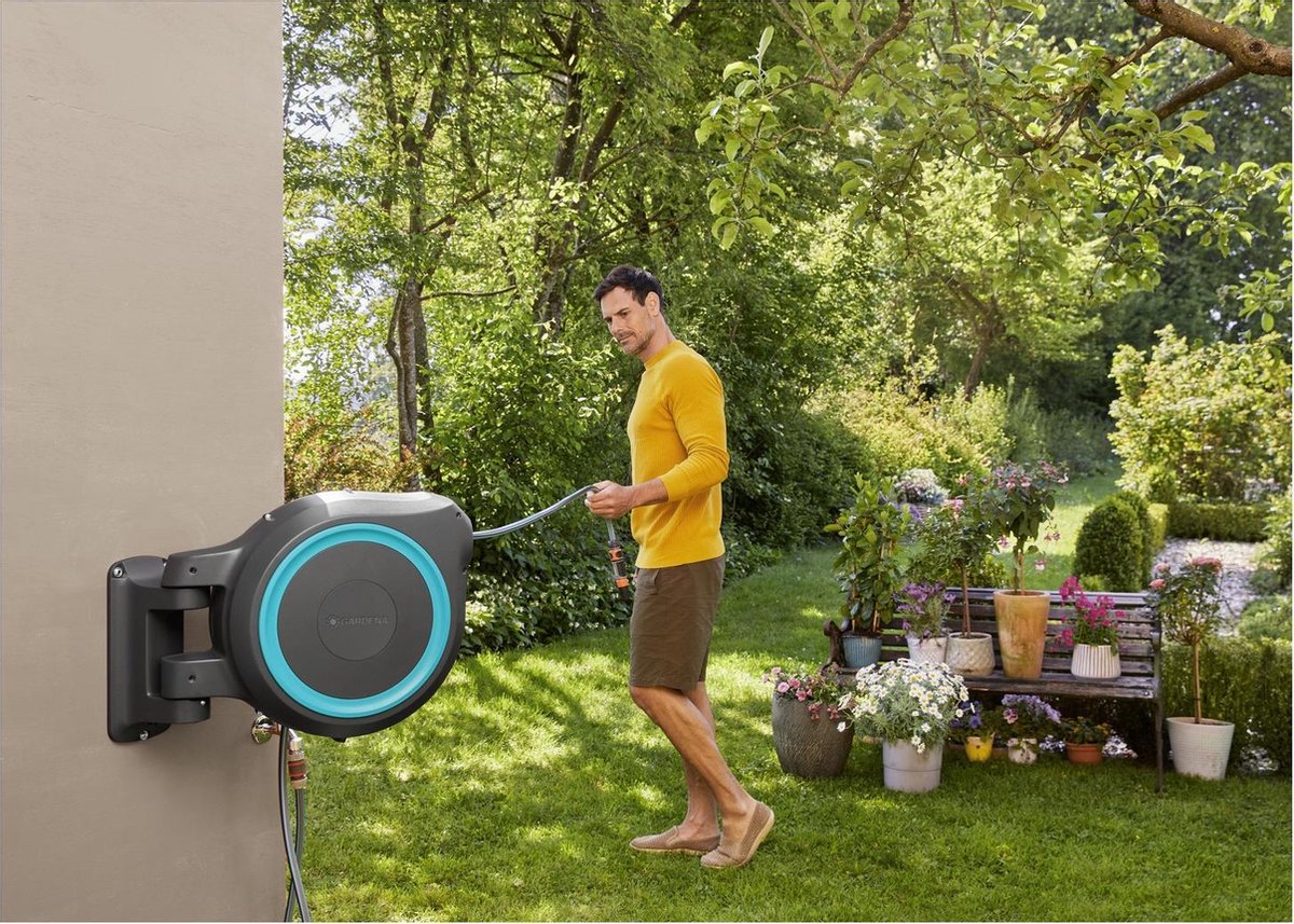 GARDENA Wandslangenbox 25 RollUp M/L - Zwart