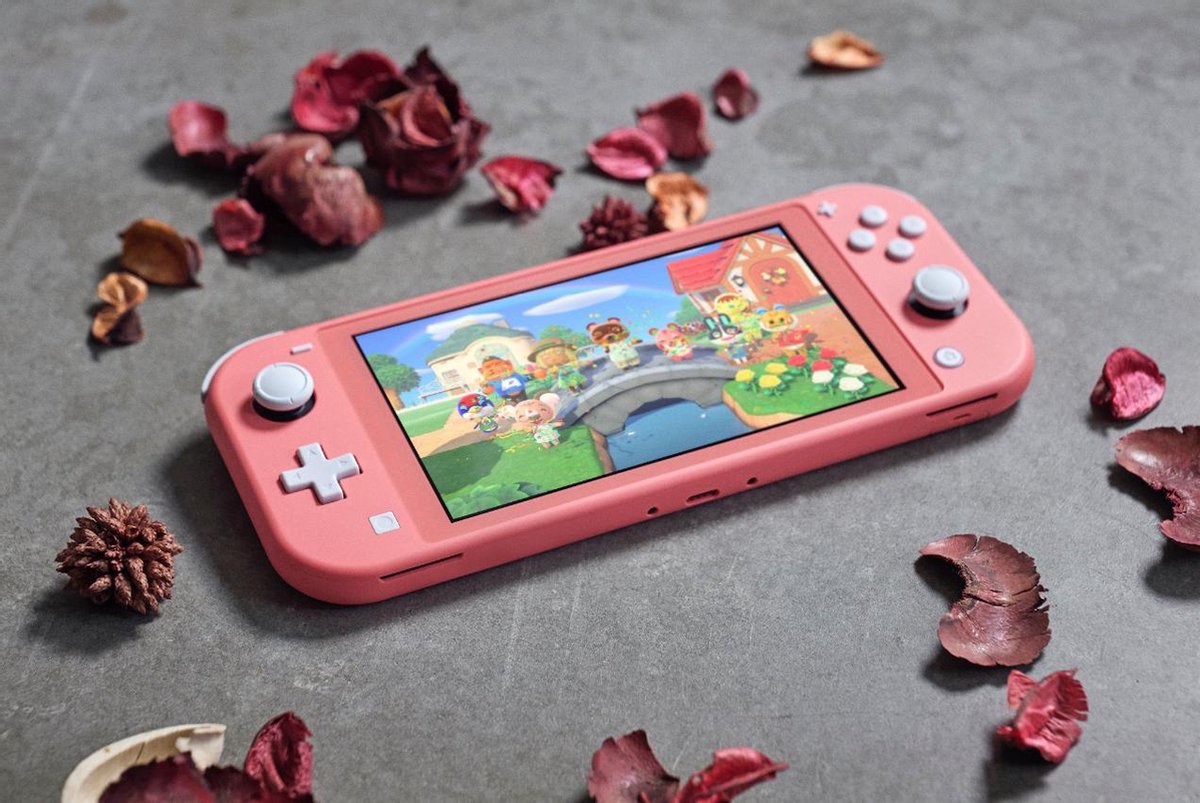 Nintendo Switch Lite Koraal + Animal Crossing + Switch Online (3 maanden)