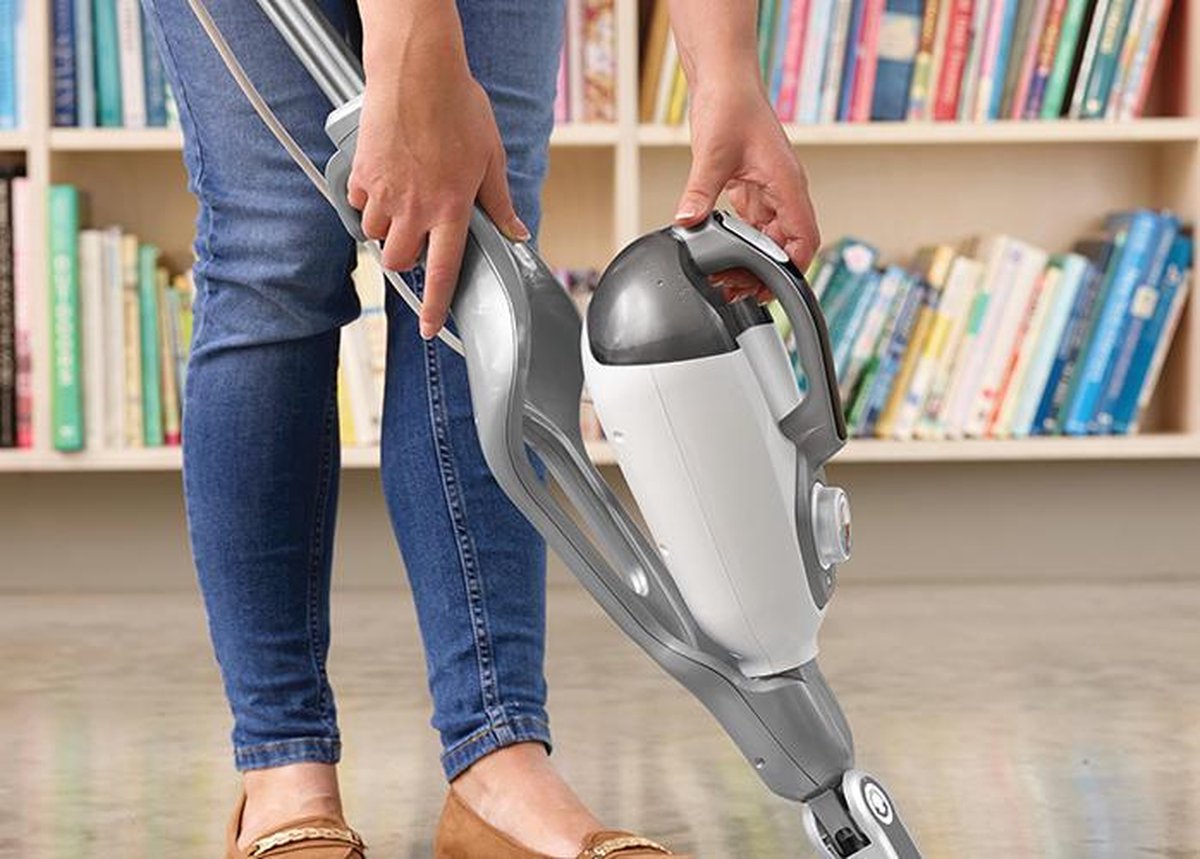 BLACK+DECKER 1600W Steam-mop 8 accessoires