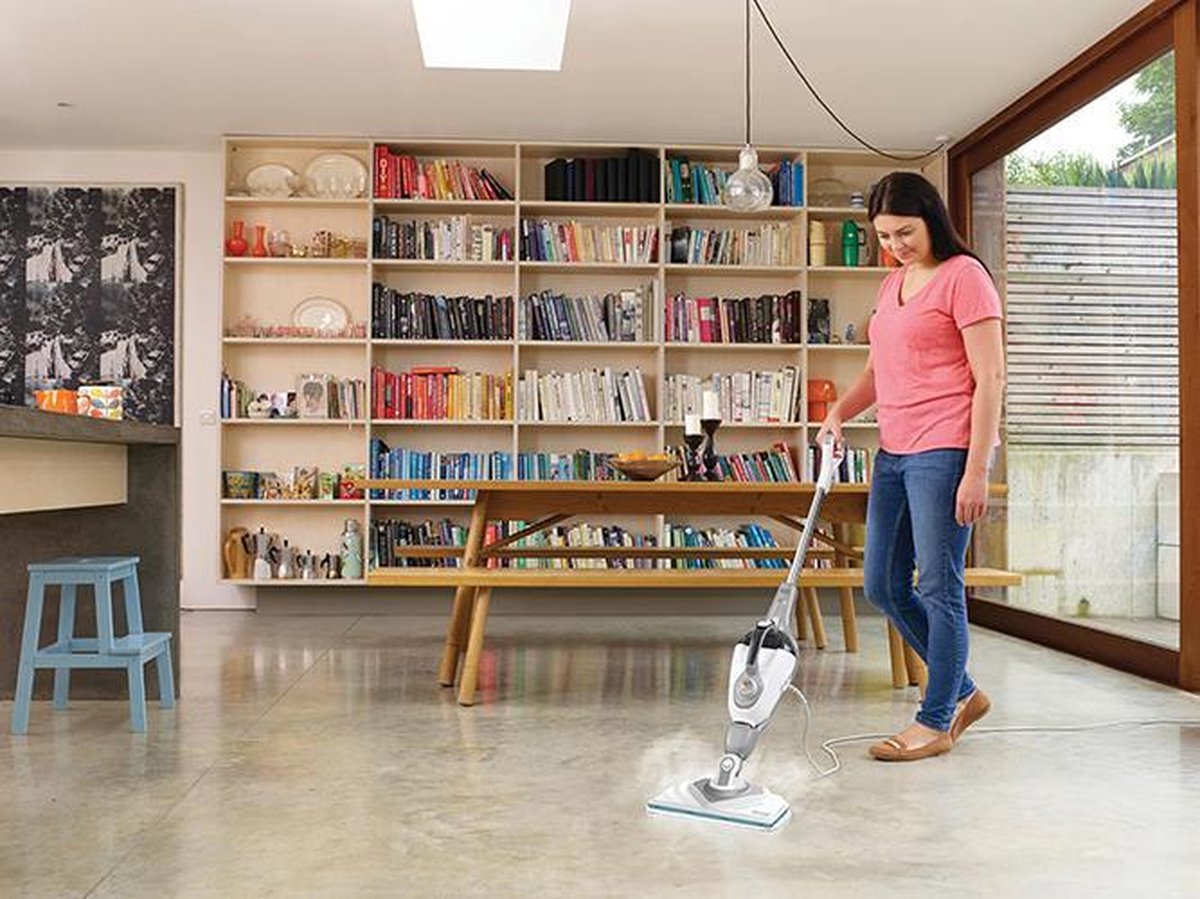BLACK+DECKER 1600W Steam-mop 8 accessoires